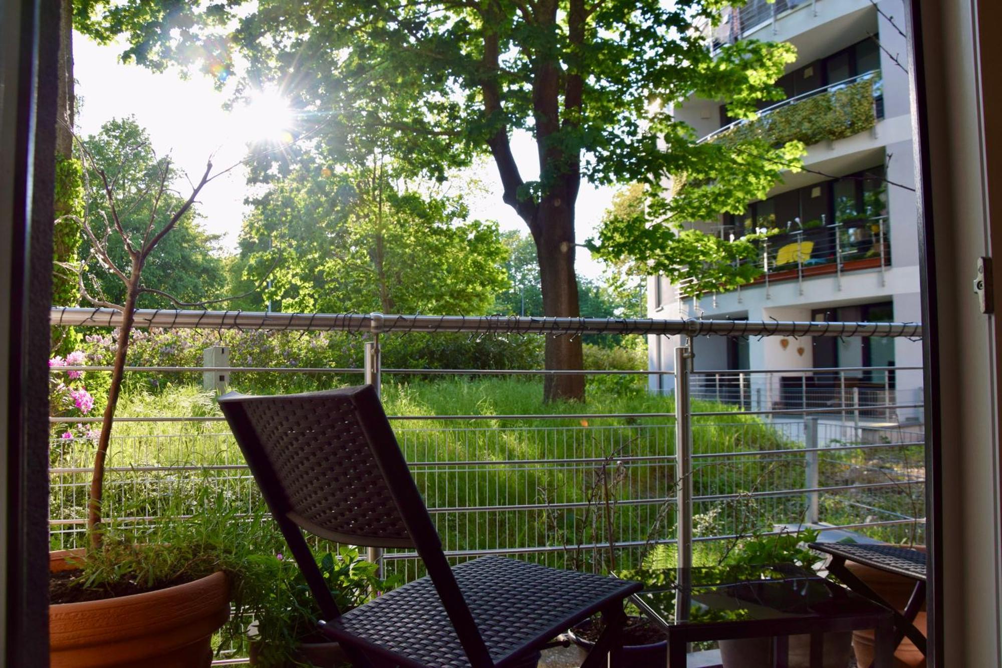 Stilvolle Wohnung Mit Balkon & Parkplatz Rostock Exterior foto